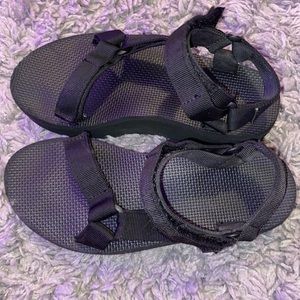 Black platform TEVAS